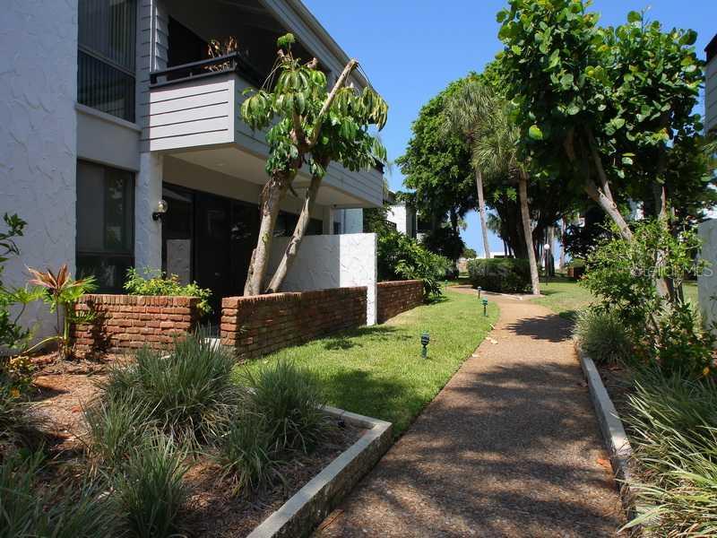 902 Gibbs Road, Unit 279 Venice, FL 34285 - Photo 1 of 1 Exterior Front