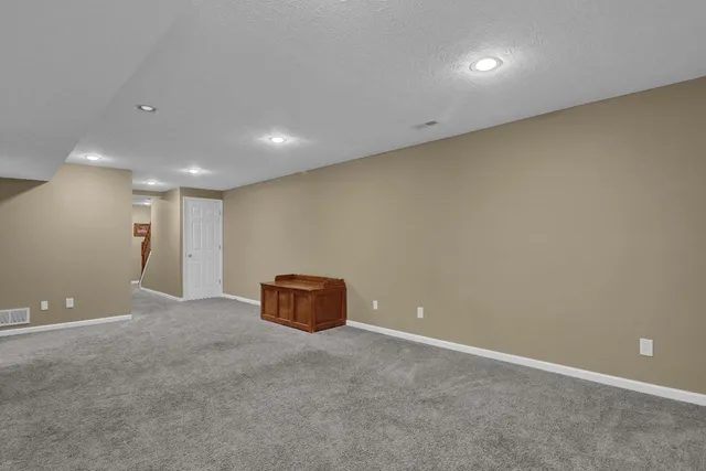 $375,000 | 1068 Oak Haven Lane, West Harrison, IN 47060