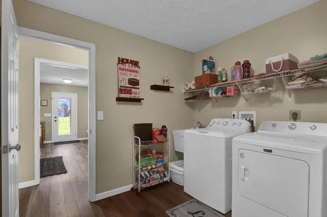 $375,000 | 1068 Oak Haven Lane, West Harrison, IN 47060