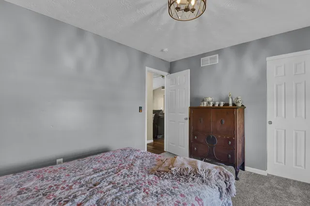 $375,000 | 1068 Oak Haven Lane, West Harrison, IN 47060