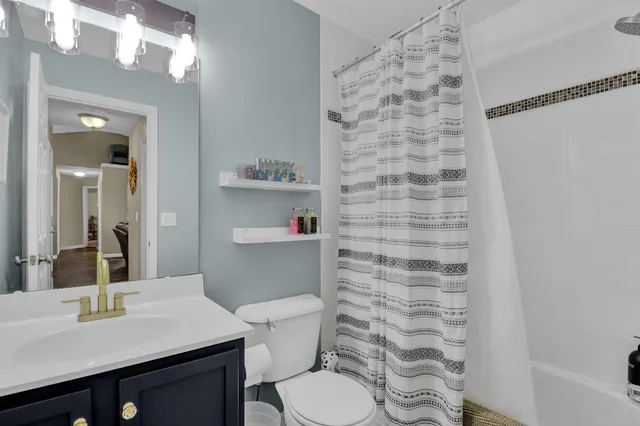 $375,000 | 1068 Oak Haven Lane, West Harrison, IN 47060