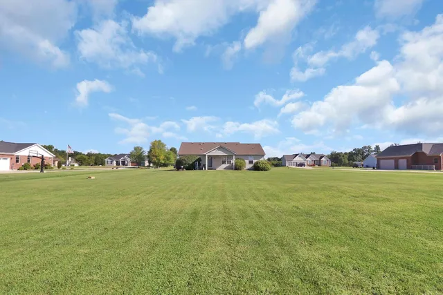 $375,000 | 1068 Oak Haven Lane, West Harrison, IN 47060