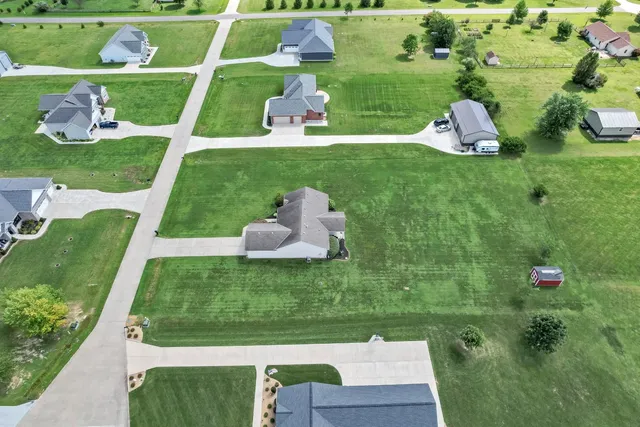 $375,000 | 1068 Oak Haven Lane, West Harrison, IN 47060