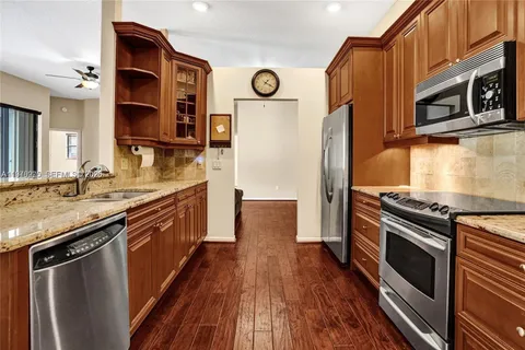 $575,000 | 212 Citrus Trail, Boynton Beach, FL 33436