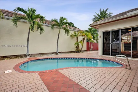 $575,000 | 212 Citrus Trail, Boynton Beach, FL 33436