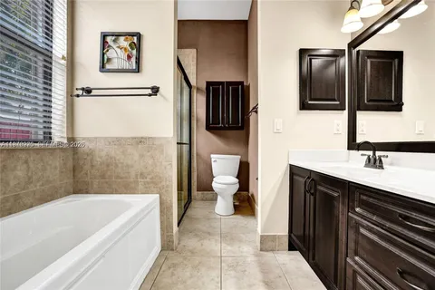 $575,000 | 212 Citrus Trail, Boynton Beach, FL 33436