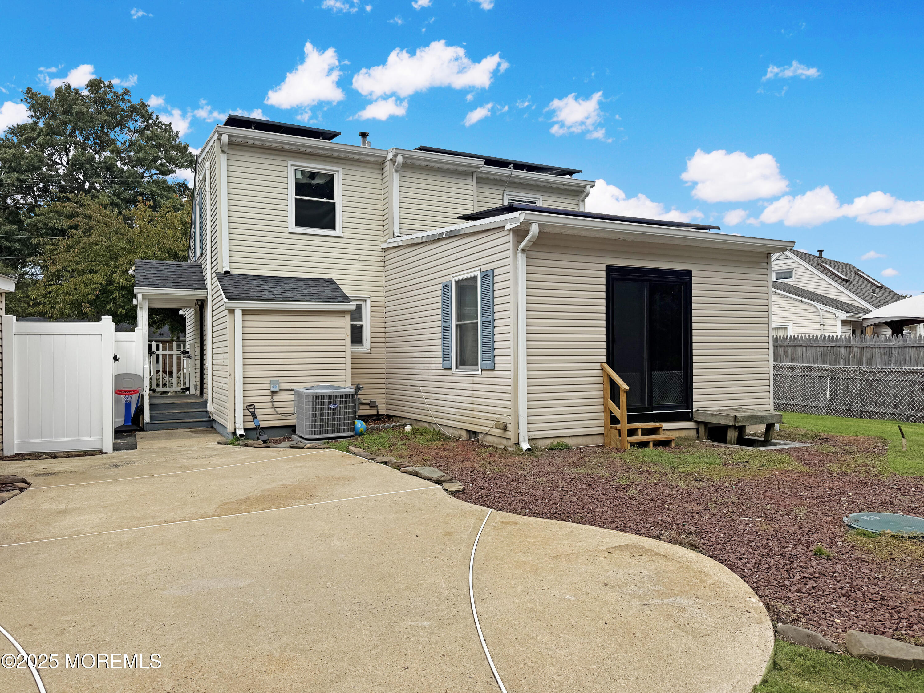 224 Sunset Lane Howell, NJ 07731 - Photo 18 of 23 a backyard of a house