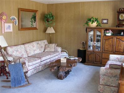 58 Arthur Drive, Unit 58 Santa Rosa, CA 95403 - Photo 4 of 12 Light and bright living room.