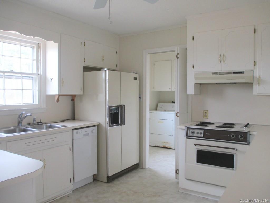 1889 Baskins Hill Road Heath Springs, SC 29058 - Photo 5 of 17 Gallery Image 5