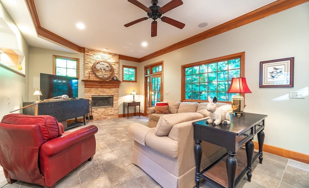 84 Greenwich Road East Longmeadow, MA 01028 - Photo 14 of 37