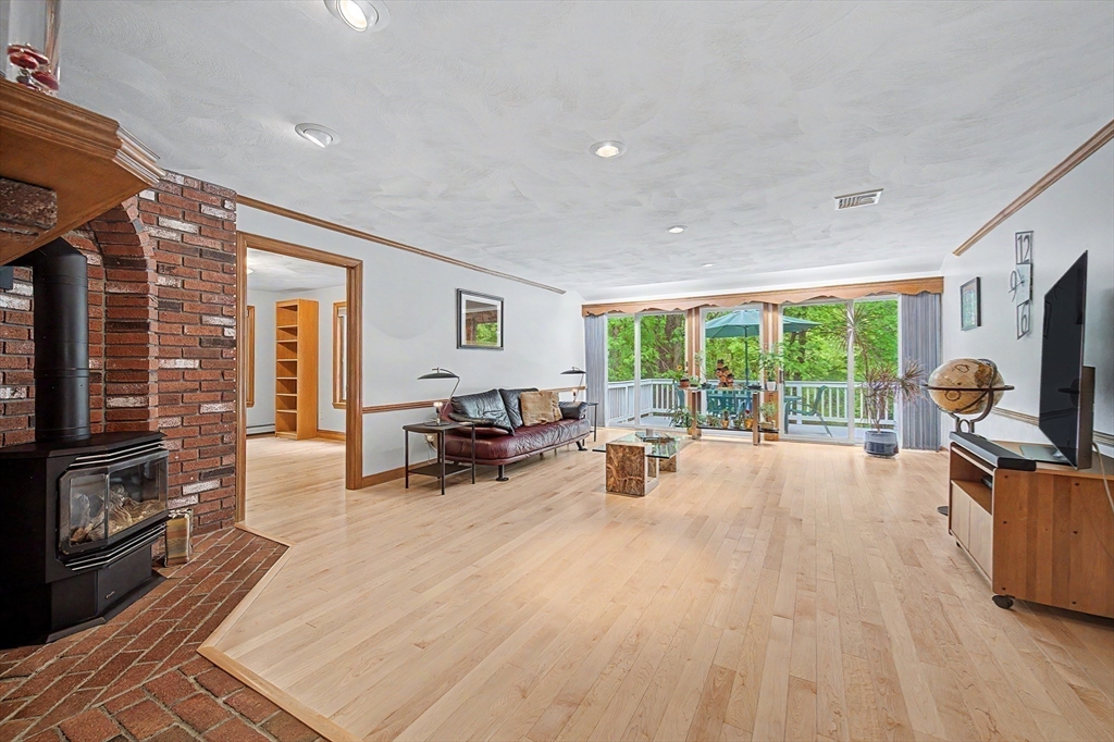 10 Benson Road Hopkinton, MA 01748 - Photo 14 of 42 Gallery Image 14