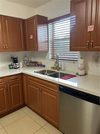 $1,700 | 6200 Northwest 44th Street, Unit 312, Lauderhill, FL 33319