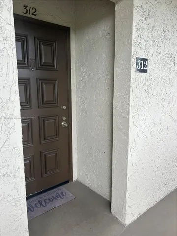 $2,100 | Greens of Inverrary, Lauderhill, FL 33319