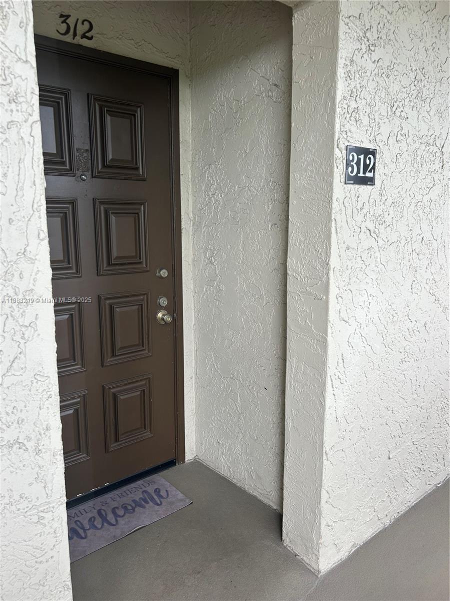 Greens of Inverrary Lauderhill, FL 33319 - Photo 8 of 12