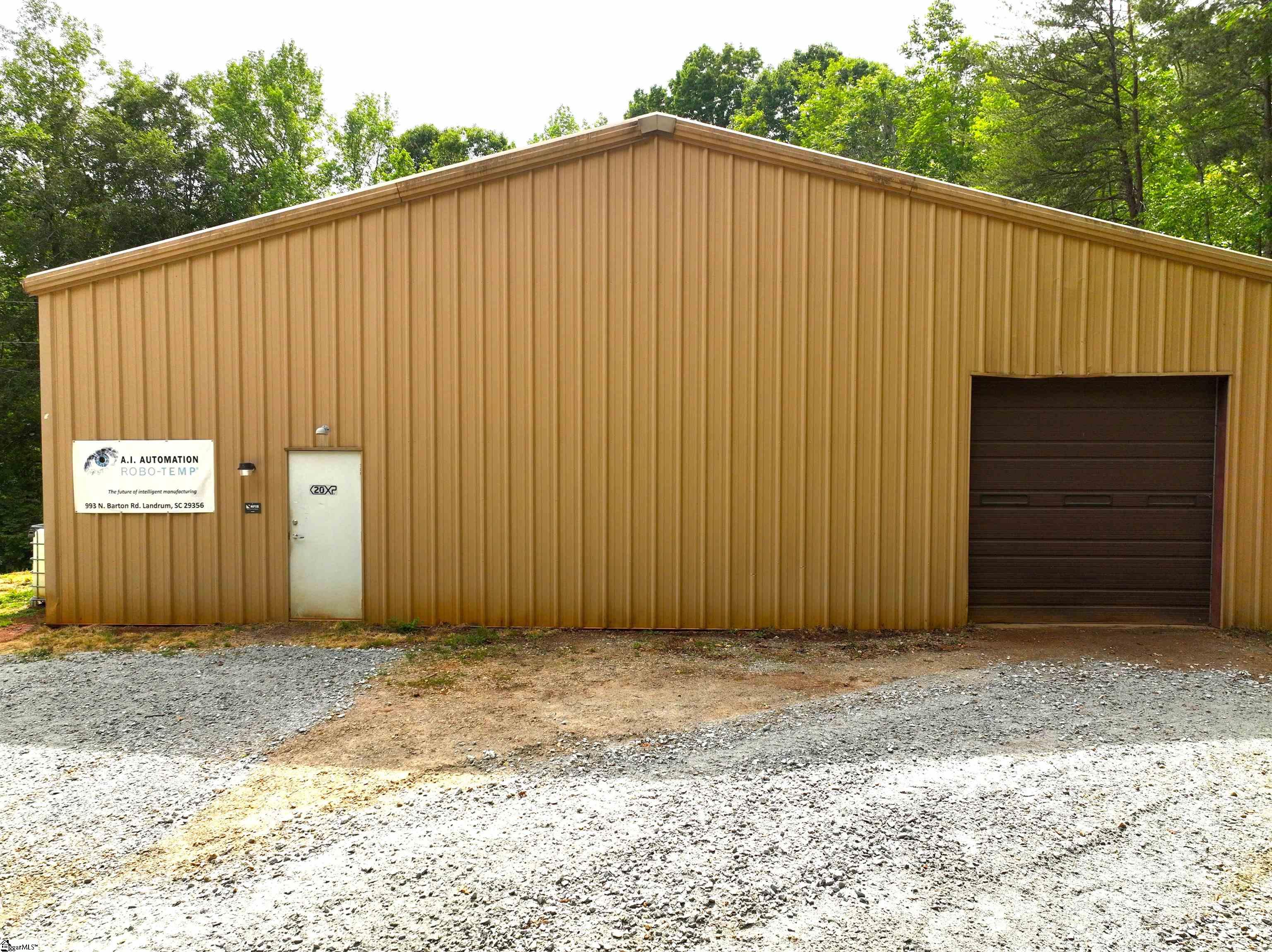 993 North Barton Road Landrum, SC 29356 - Photo 15 of 28