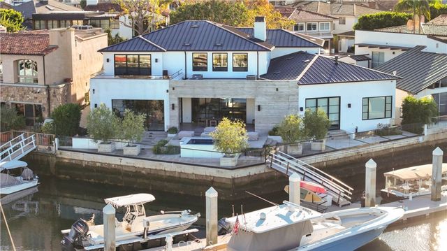 a view of house and outdoor space