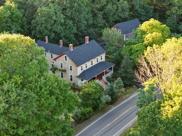 $1,395,000 | 1276 County Road, Cataumet, MA 02534