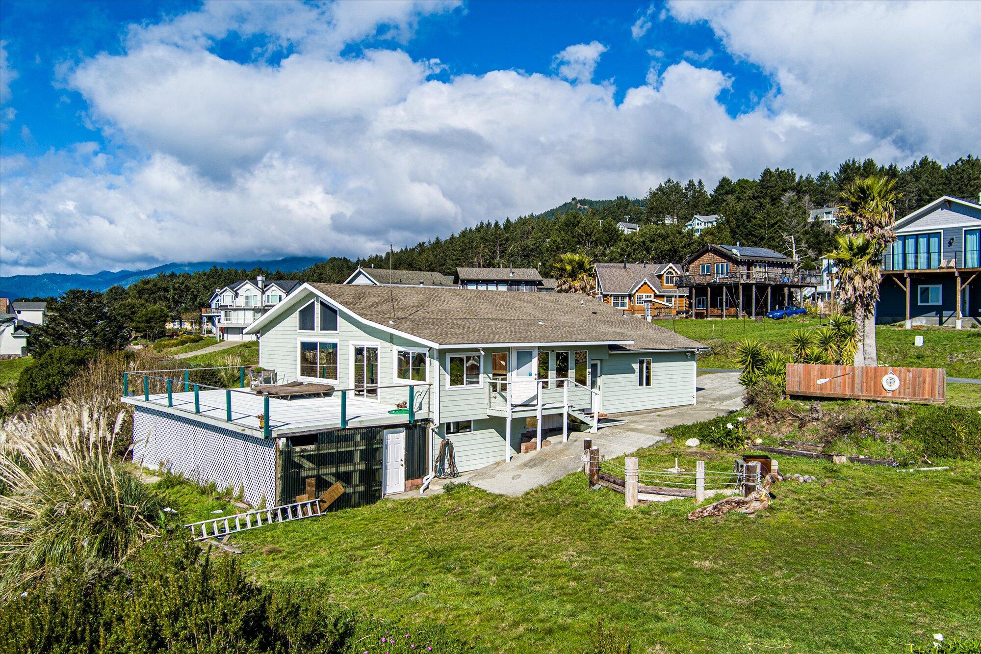 281 Sea View Road Shelter Cove, CA 95589 - Photo 51 of 63 49-281 Sea View-148