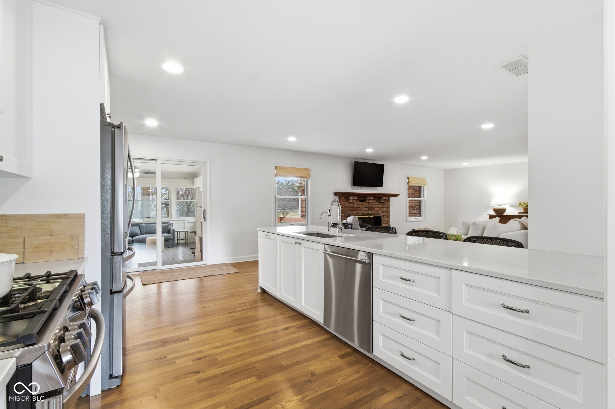 12737 Wembly Road Carmel, IN 46033 - Photo 18 of 60