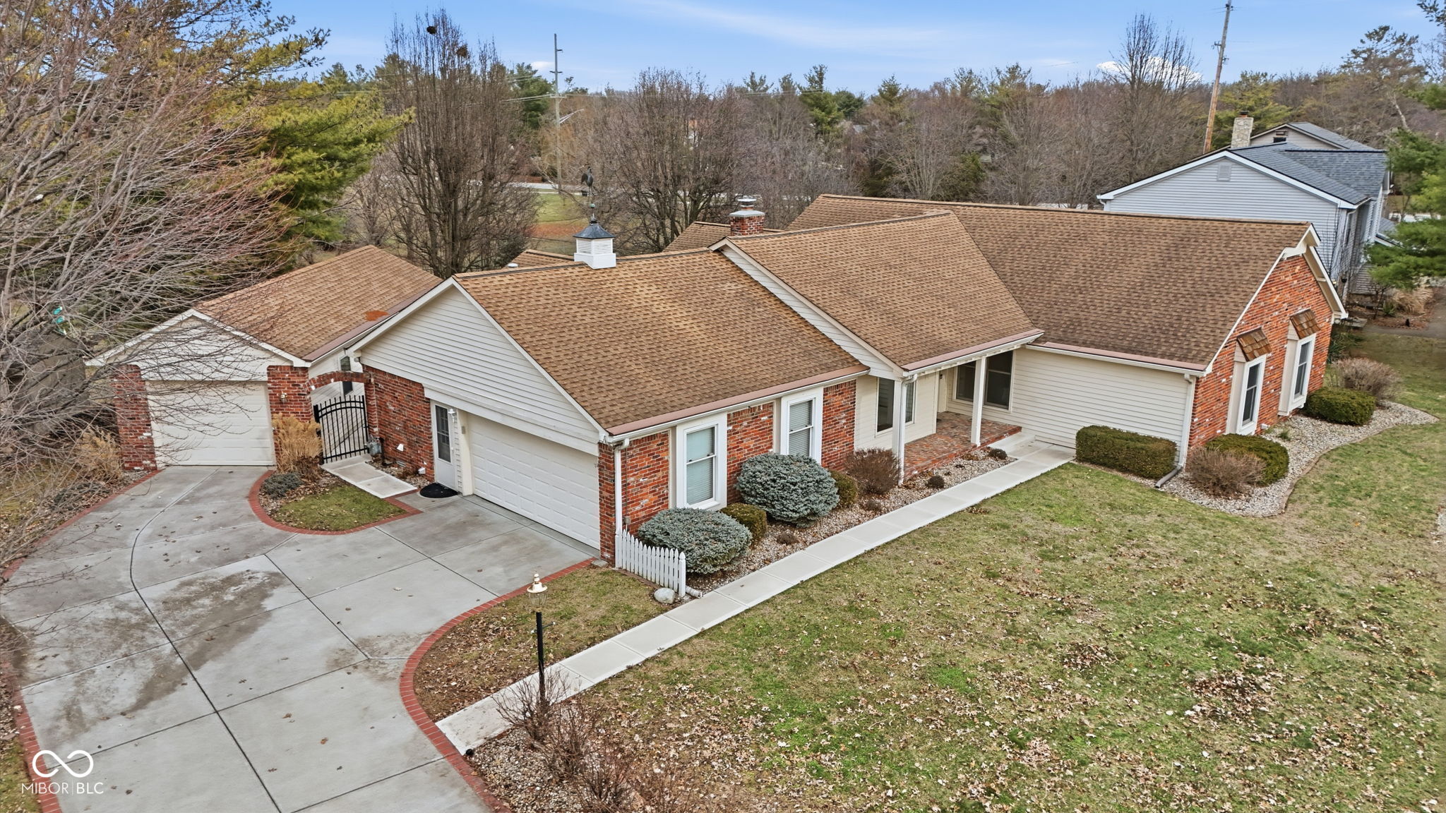 12737 Wembly Road Carmel, IN 46033 - Photo 2 of 60
