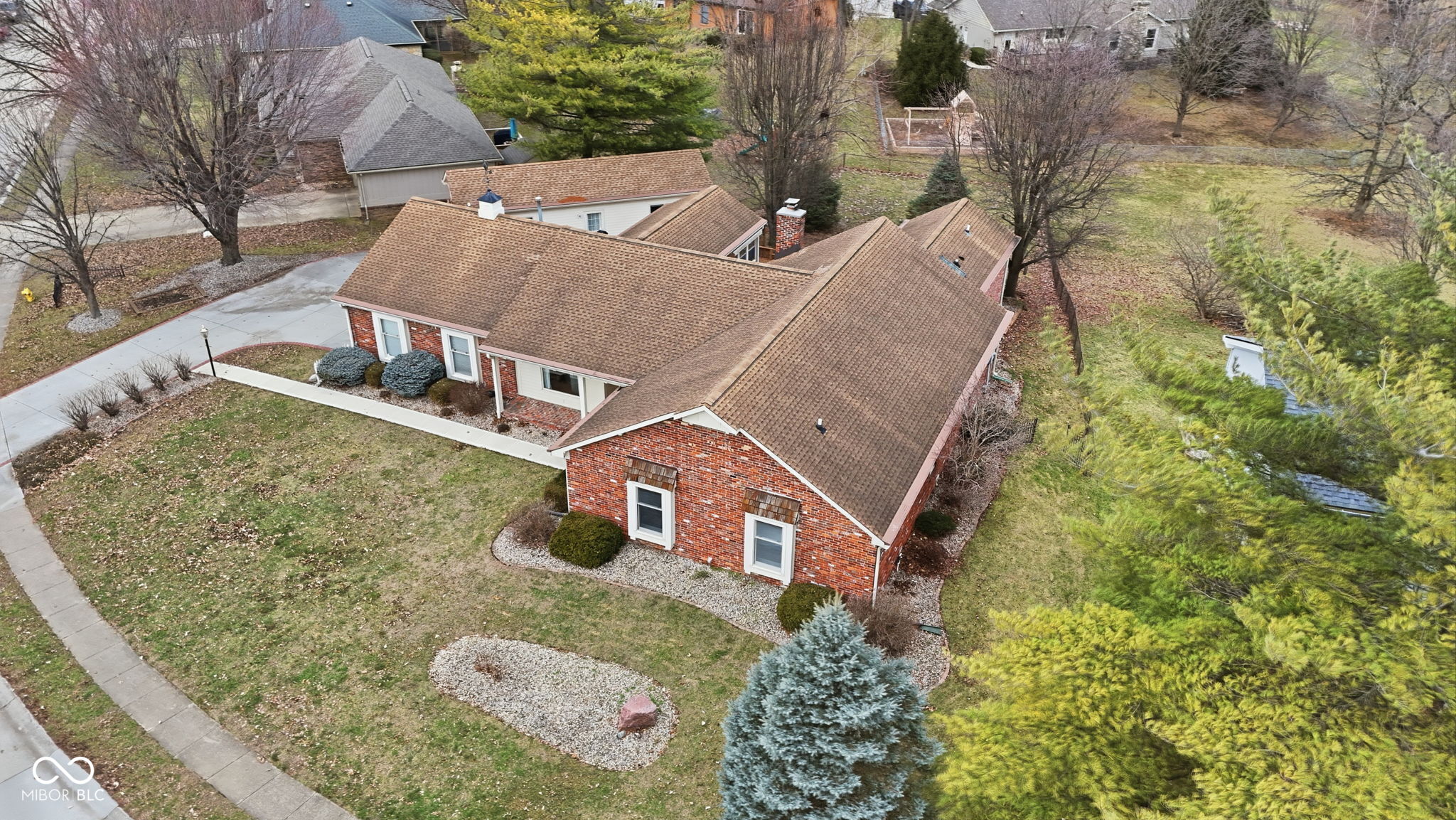 12737 Wembly Road Carmel, IN 46033 - Photo 4 of 60