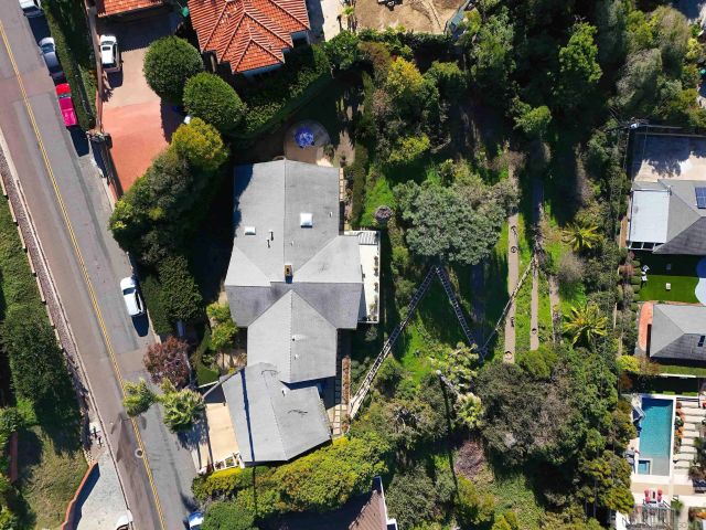$4,299,000 | 6424 El Camino Del Teatro, La Jolla, CA 92037