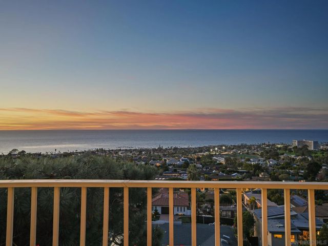 $4,299,000 | 6424 El Camino Del Teatro, La Jolla, CA 92037