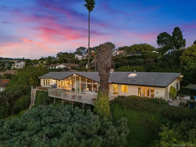 $4,299,000 | 6424 El Camino Del Teatro, La Jolla, CA 92037