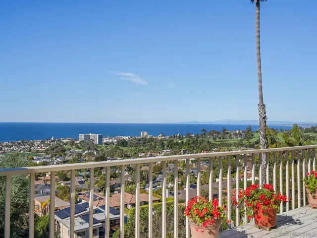 $4,299,000 | 6424 El Camino Del Teatro, La Jolla, CA 92037