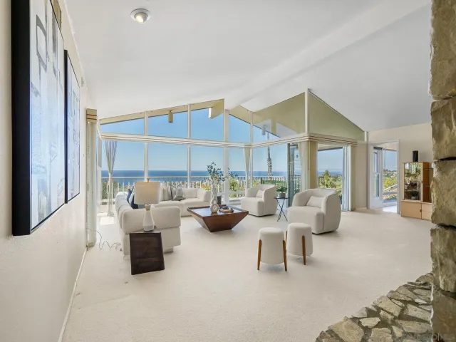 $4,299,000 | 6424 El Camino Del Teatro, La Jolla, CA 92037