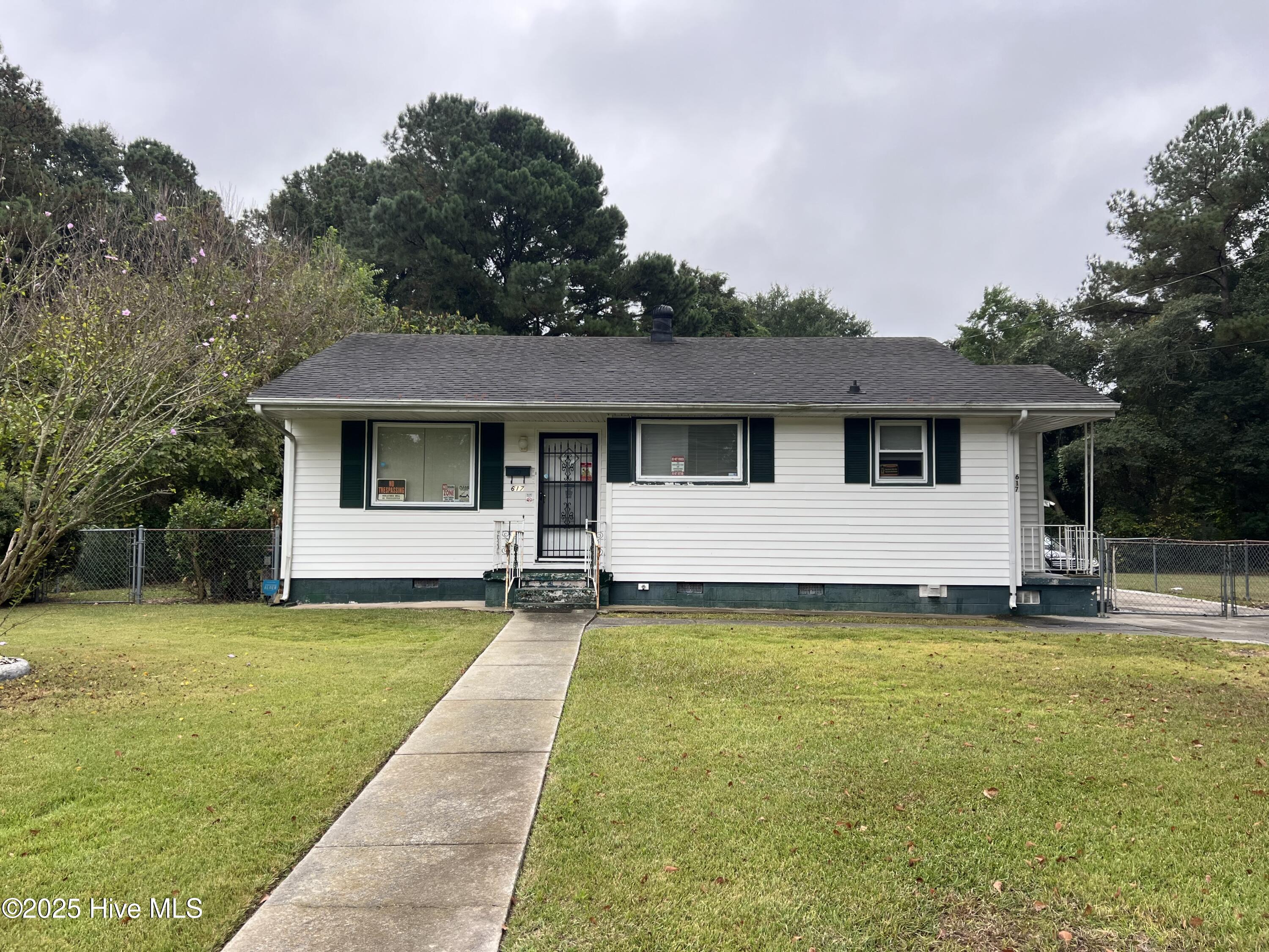 617 Larkspur Road Kinston, NC 28501 - Photo 1 of 1 IMG_3701 (1)