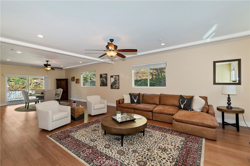 27732 North Bay Road Lake Arrowhead, CA 92352 - Photo 12 of 28 Gallery Image 12