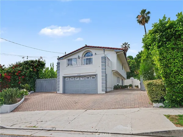 $7,000 | 24060 Hatteras Street, Woodland Hills, CA 91367