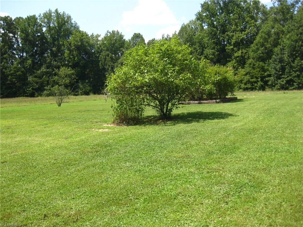 1208 Foxfire Road Asheboro, NC 27205 - Photo 8 of 27 Gallery Image 8