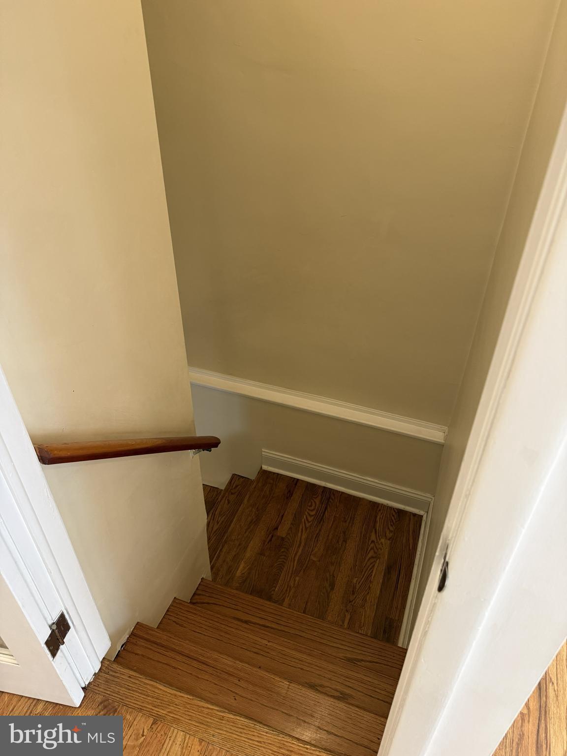 7224 Hill Road Philadelphia, PA 19128 - Photo 13 of 20 Stairs