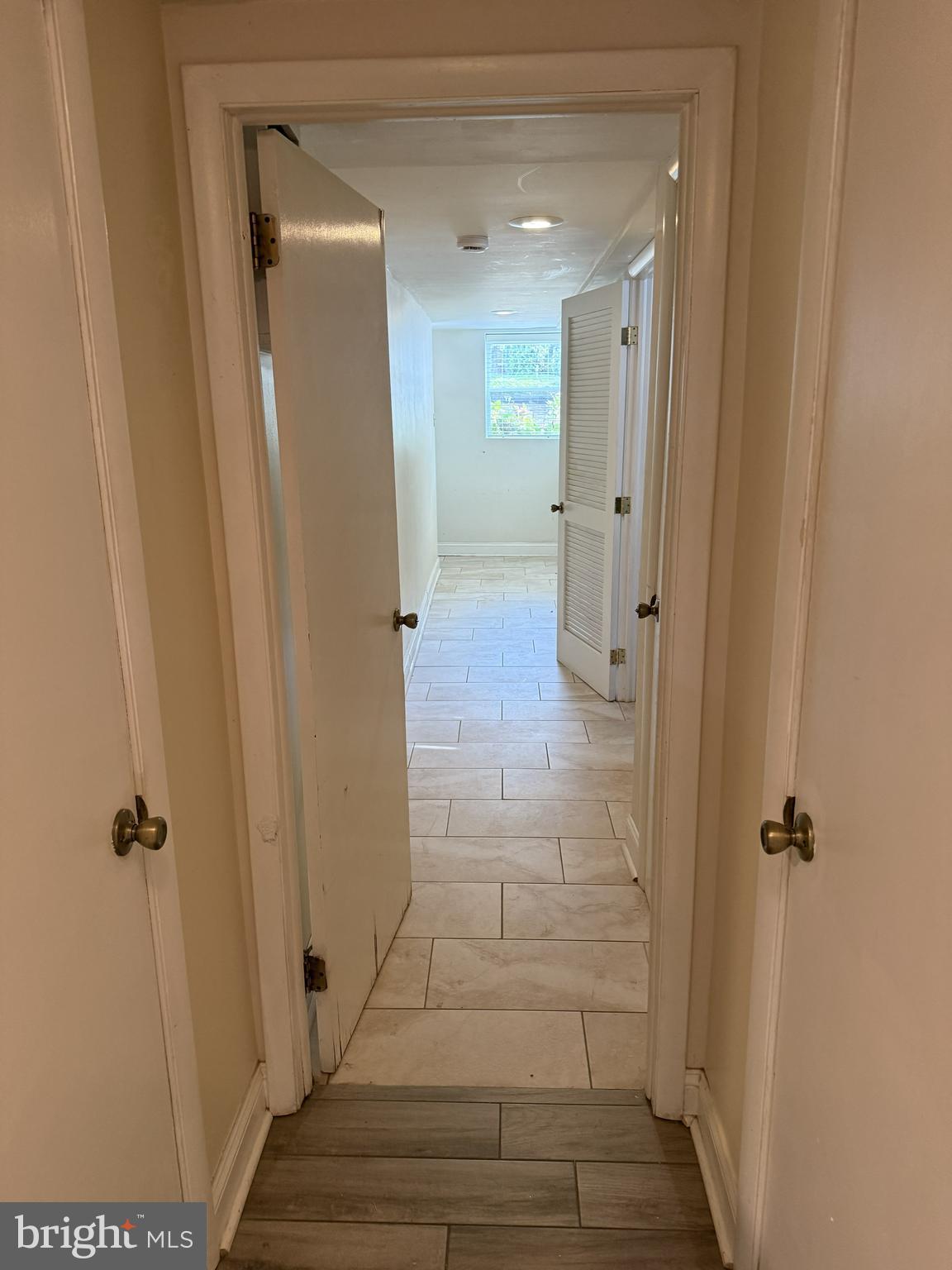 7224 Hill Road Philadelphia, PA 19128 - Photo 16 of 20 Basement hallway