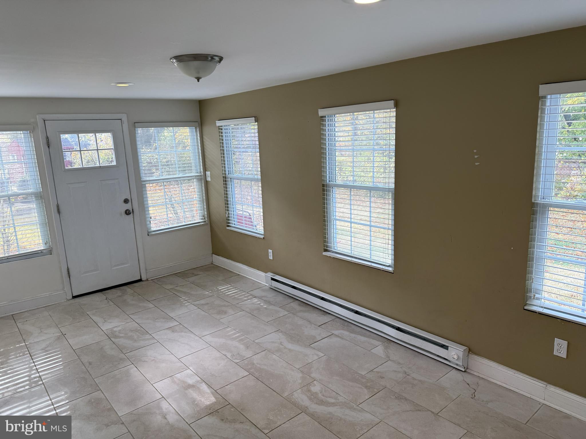 7224 Hill Road Philadelphia, PA 19128 - Photo 18 of 20 Florida Room