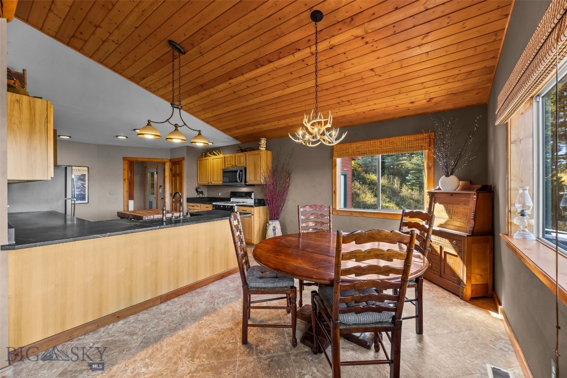 930 Colt Road Bozeman, MT 59715 - Photo 6 of 41 Gallery Image 6