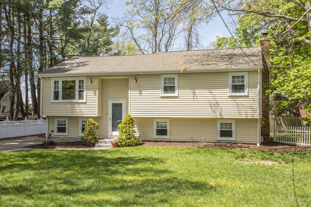7 Sunhill Road Norton, MA 02766 - Photo 23 of 25 Gallery Image 23