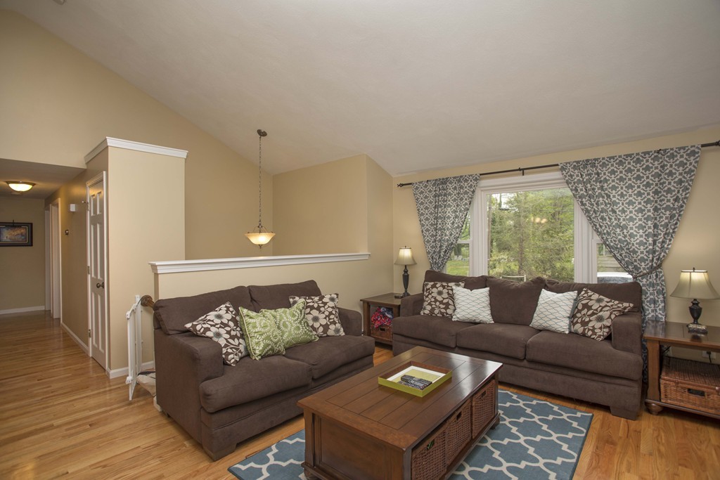 7 Sunhill Road Norton, MA 02766 - Photo 6 of 25 Gallery Image 6