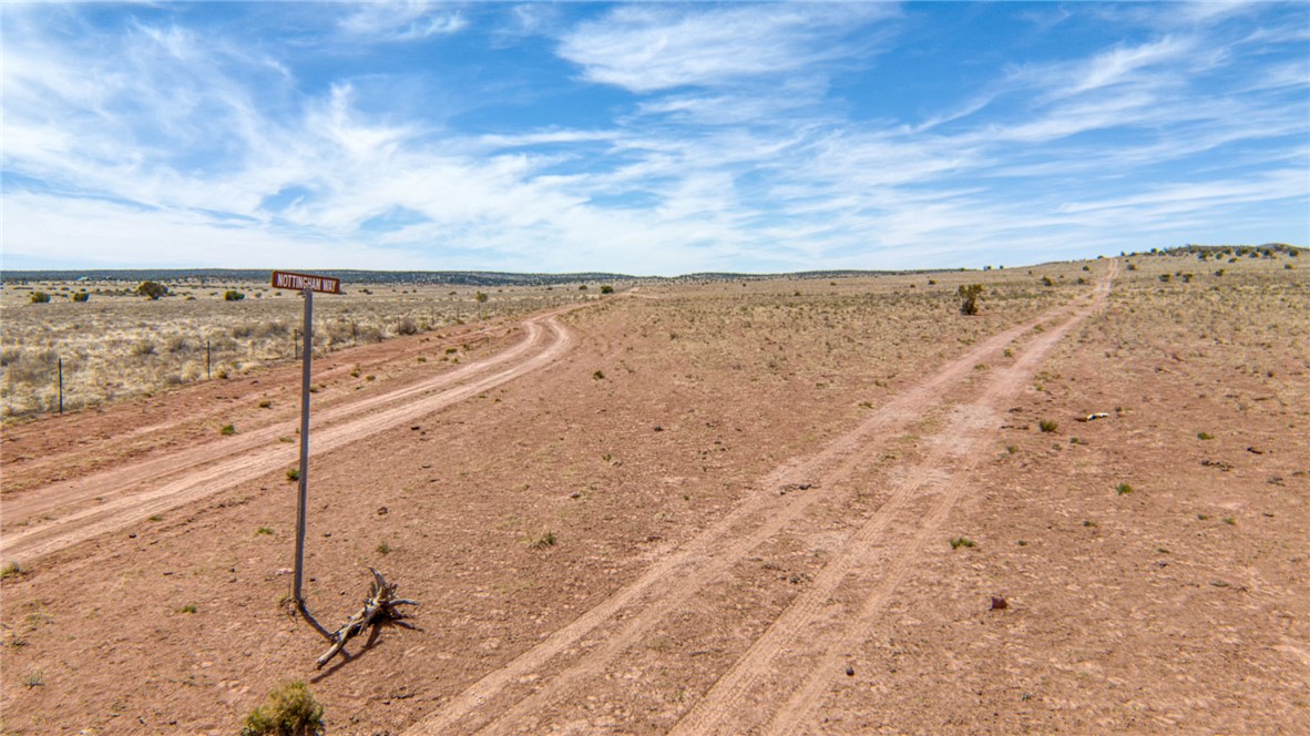 301-34-019 North James Sheriff Road Seligman, AZ 86337 - Photo 19 of 20 a view of beach and ocean