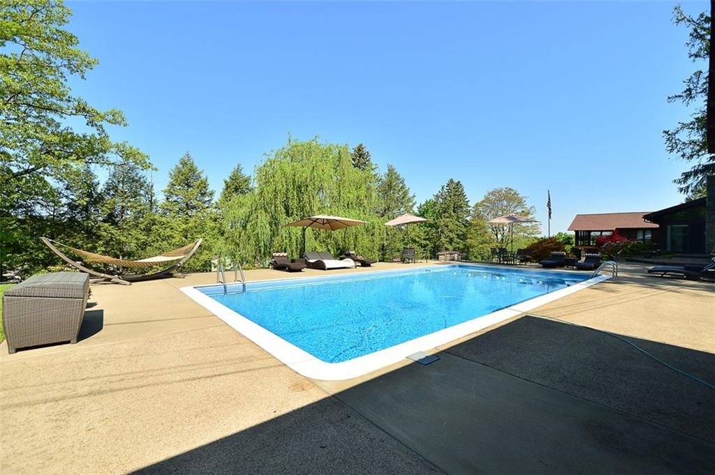318 Sunset Road Pittsburgh, PA 15237 - Photo 23 of 24