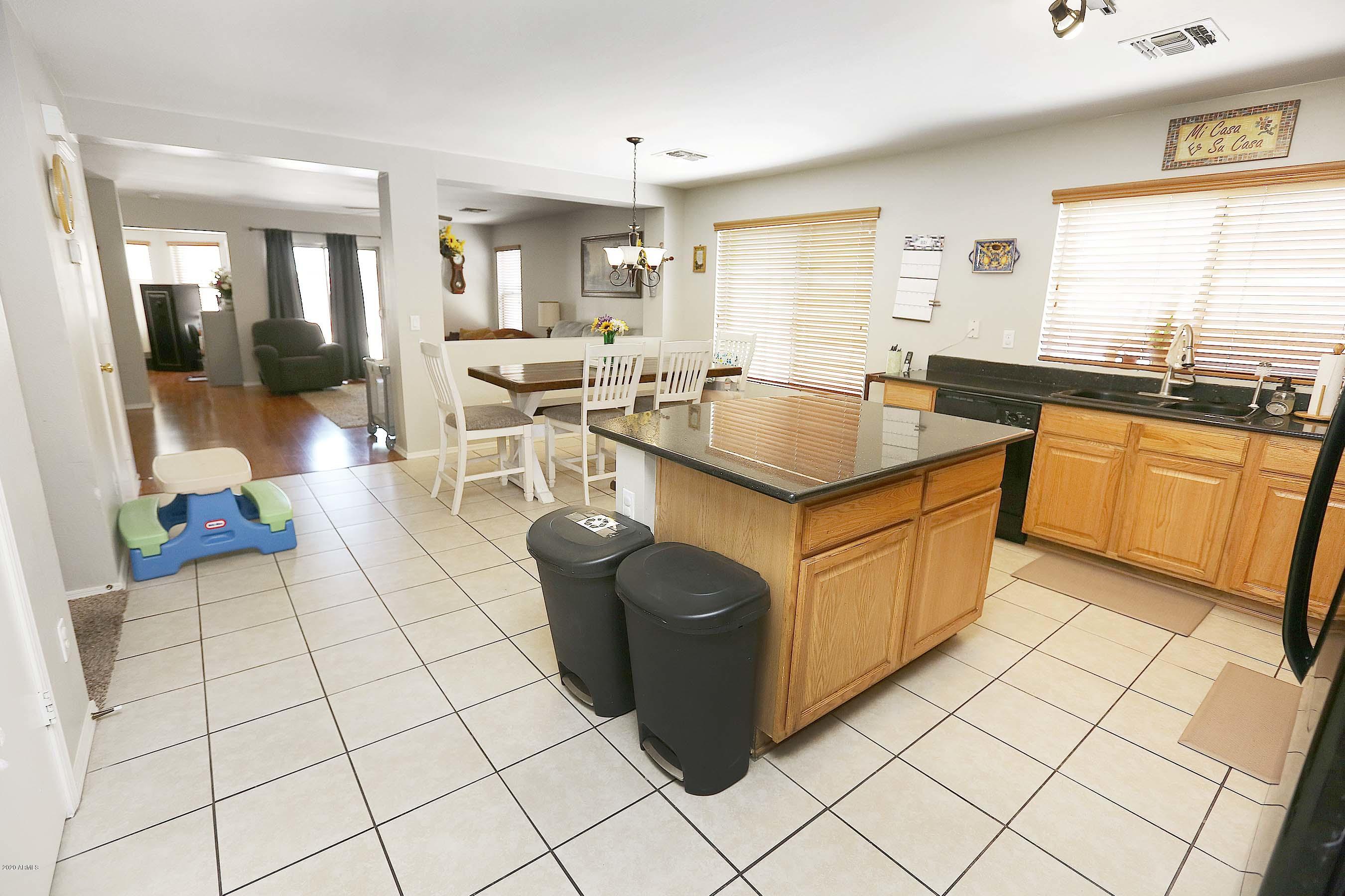 3222 West Alta Vista Road Phoenix, AZ 85041 - Photo 11 of 34 Alta Vista 10