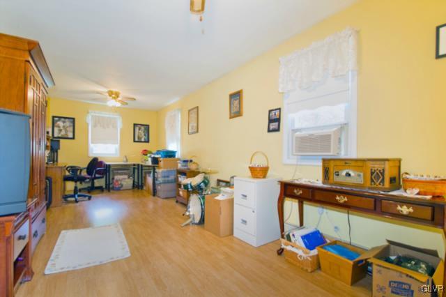 1539 Broad Road Wind Gap, PA 18091 - Photo 6 of 18