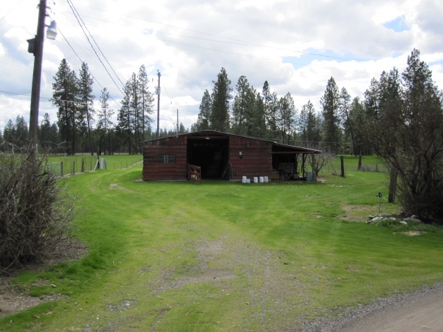 4814 East Ballard Road Colbert, WA 99005 - Photo 4 of 8
