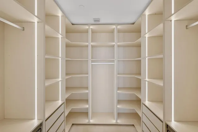 $15,000 | 700 Northeast 24th Street, Unit 1807, Miami, FL 33137