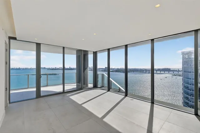 $15,000 | 700 Northeast 24th Street, Unit 1807, Miami, FL 33137