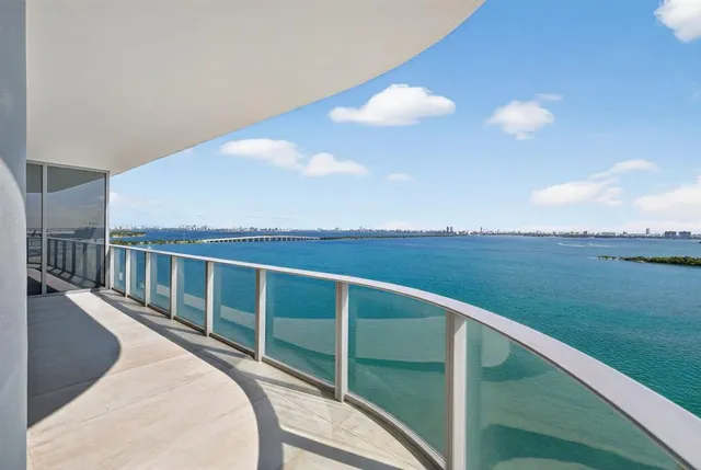 $15,000 | 700 Northeast 24th Street, Unit 1807, Miami, FL 33137