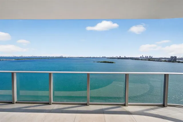 $15,000 | 700 Northeast 24th Street, Unit 1807, Miami, FL 33137