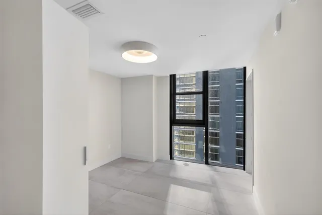 $15,000 | 700 Northeast 24th Street, Unit 1807, Miami, FL 33137